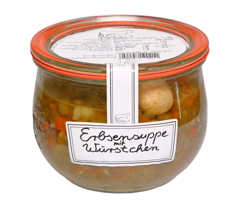 Erbsensuppe mit Wursteinlage